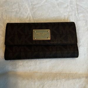 Michael Kors wallet